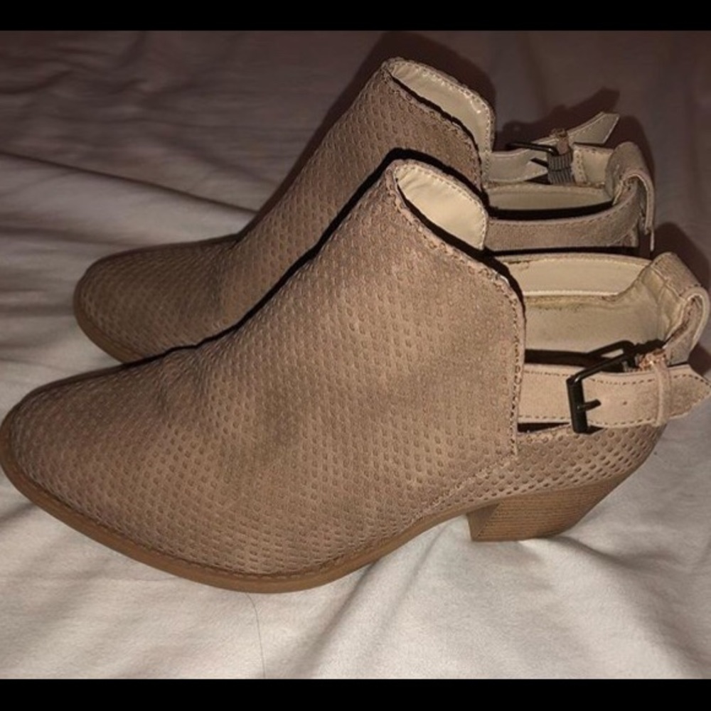 Altrd State cute booties